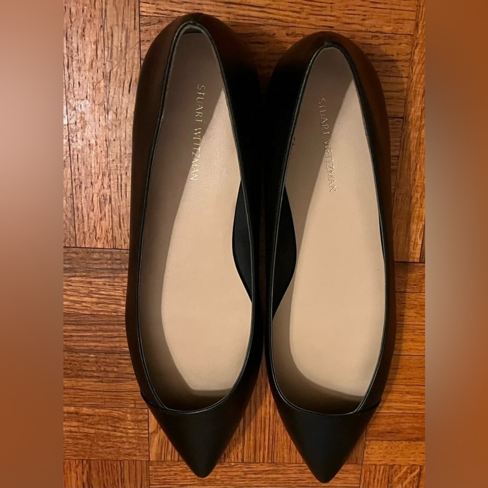 $395 Stuart Weitzman Avenue Leather Ballet Flats Black Pointed Toe Size 8.5